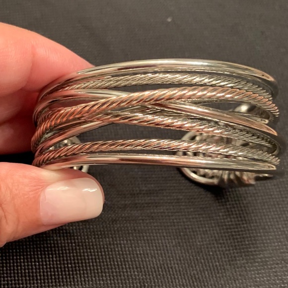 Crossover bangle - Picture 2 of 2